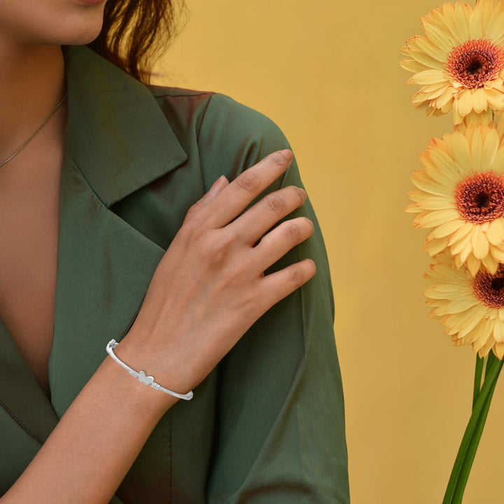 Elegant Small Butterly Kada