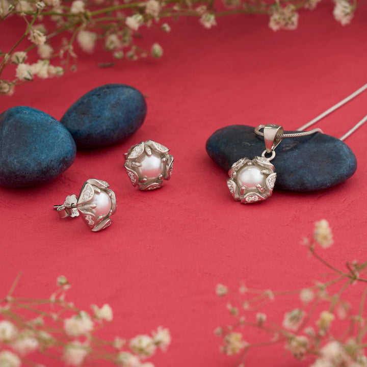 Snowflake Pearl Set