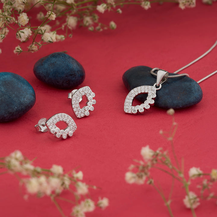Oval Zircon Diamond Studded Set